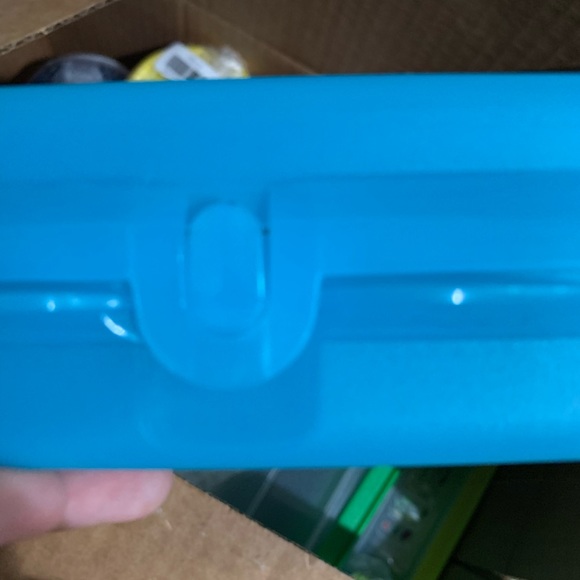 Kids Tupperware Lunch Set - Picture 5 of 7